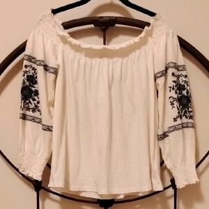 American Eagle Embroidered Off The Shoulder Peasant Blouse Off White Large NWT